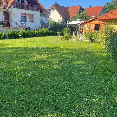 Rege Apartman Alsóörs Zewnętrze zdjęcie