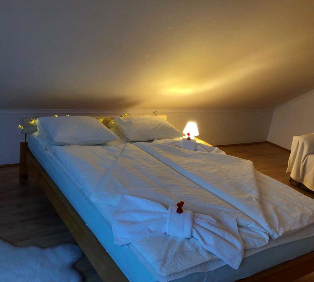 Rege Apartman Alsóörs Zewnętrze zdjęcie